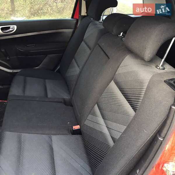 Універсал Peugeot 307 2005 в Гощі