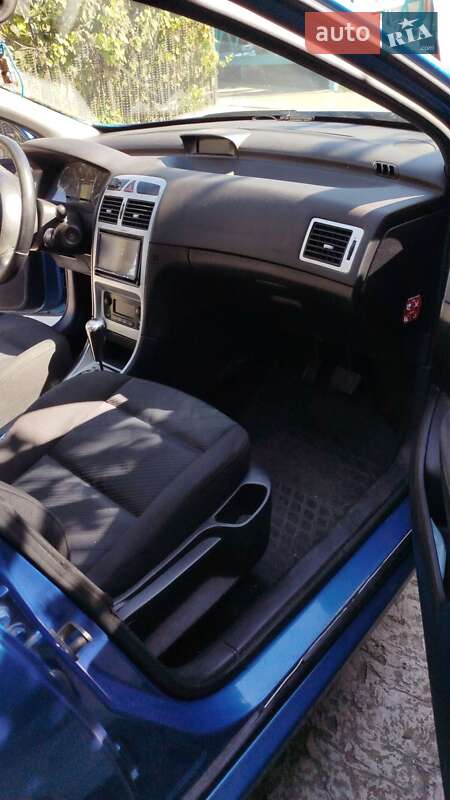 Хетчбек Peugeot 307 2007 в Кагарлику