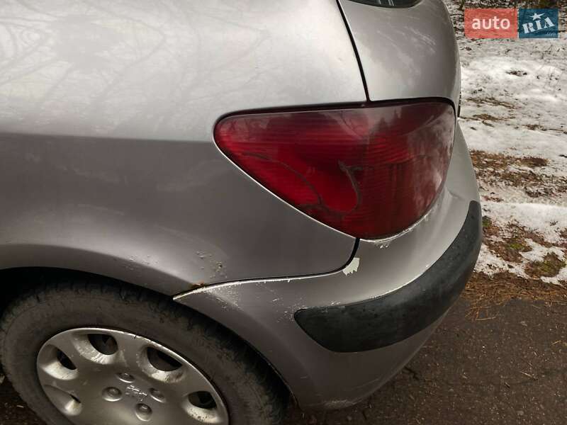 Хетчбек Peugeot 307 2003 в Чернігові