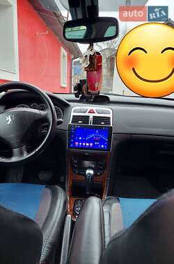 Хэтчбек Peugeot 307 2004 в 
