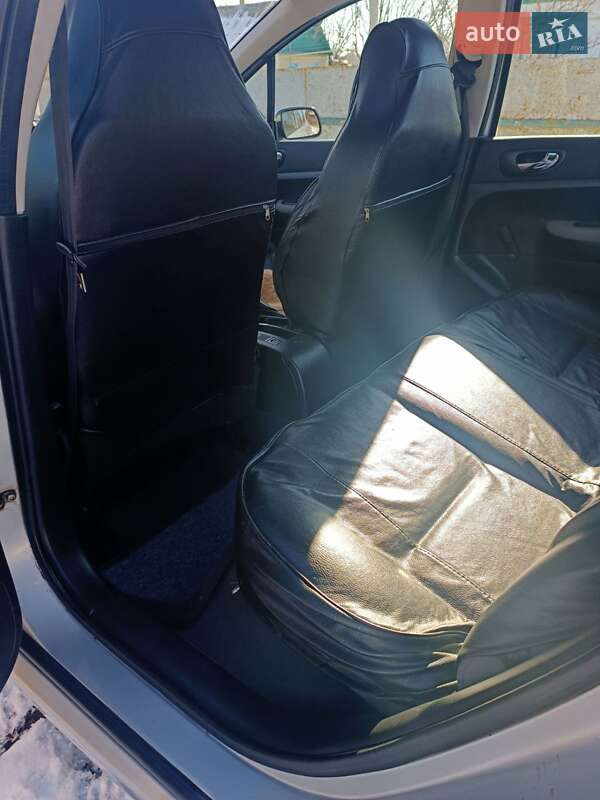 Хетчбек Peugeot 307 2003 в Ічні