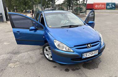 Седан Peugeot 307 2004 в Чернівцях