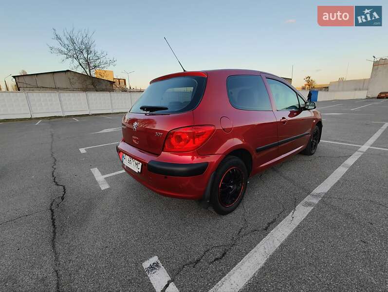 Хэтчбек Peugeot 307 2006 в Киеве