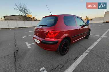 Хэтчбек Peugeot 307 2006 в 