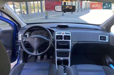 Хетчбек Peugeot 307 2005 в 