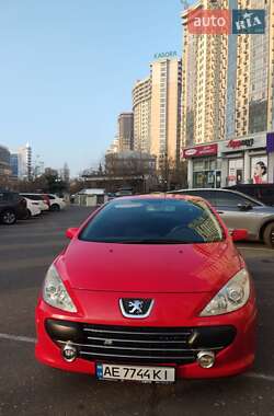 Кабриолет Peugeot 307 2007 в 