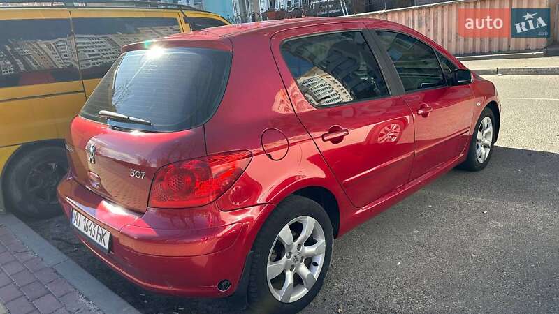 Хэтчбек Peugeot 307 2006 в Буче