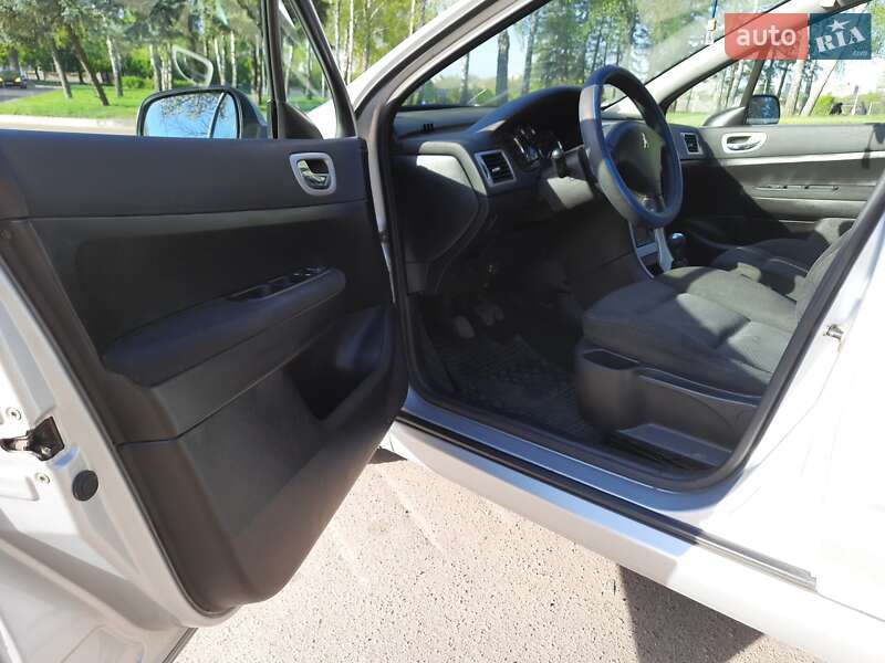 Универсал Peugeot 307 2006 в Баре