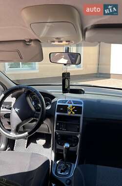 Хетчбек Peugeot 307 2002 в 