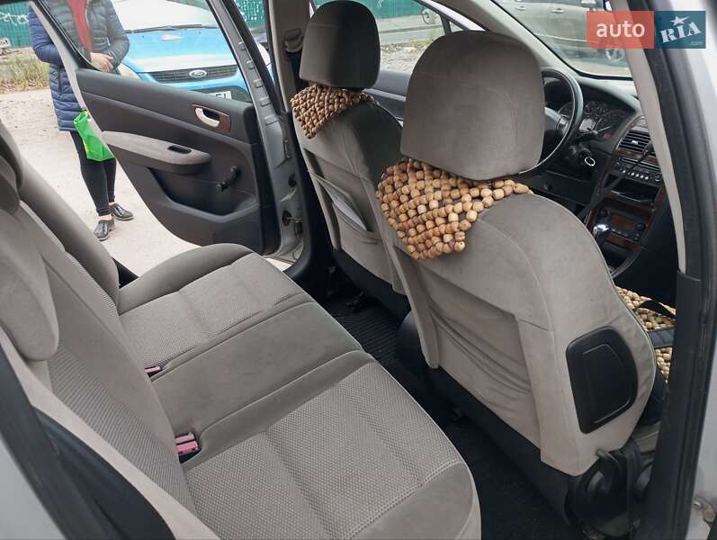 Хэтчбек Peugeot 307 2006 в Киеве