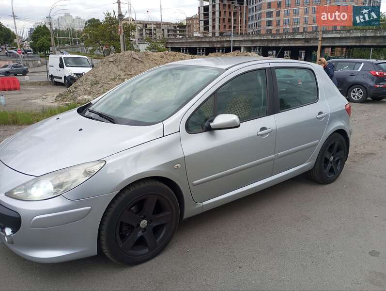 Хэтчбек Peugeot 307 2006 в Киеве