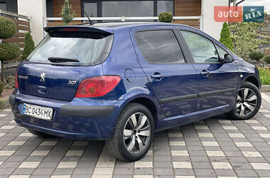 Хетчбек Peugeot 307 2002 в 