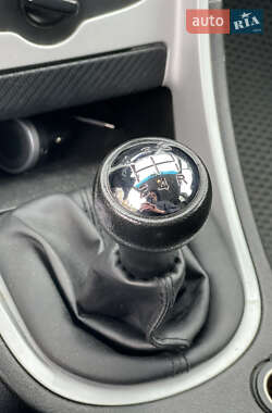 Хетчбек Peugeot 307 2002 в 