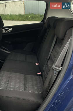 Хетчбек Peugeot 307 2002 в 