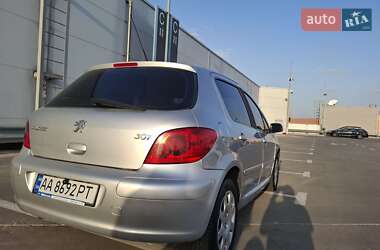 Хэтчбек Peugeot 307 2006 в 