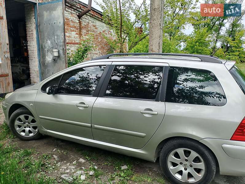 Универсал Peugeot 307 2008 в Узине