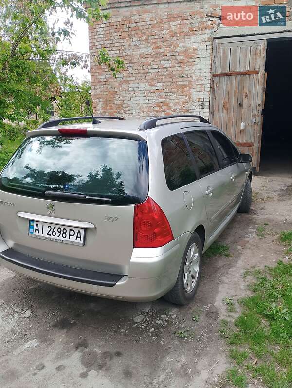Универсал Peugeot 307 2008 в Узине