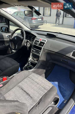 Хэтчбек Peugeot 307 2001 в Ивано-Франковске