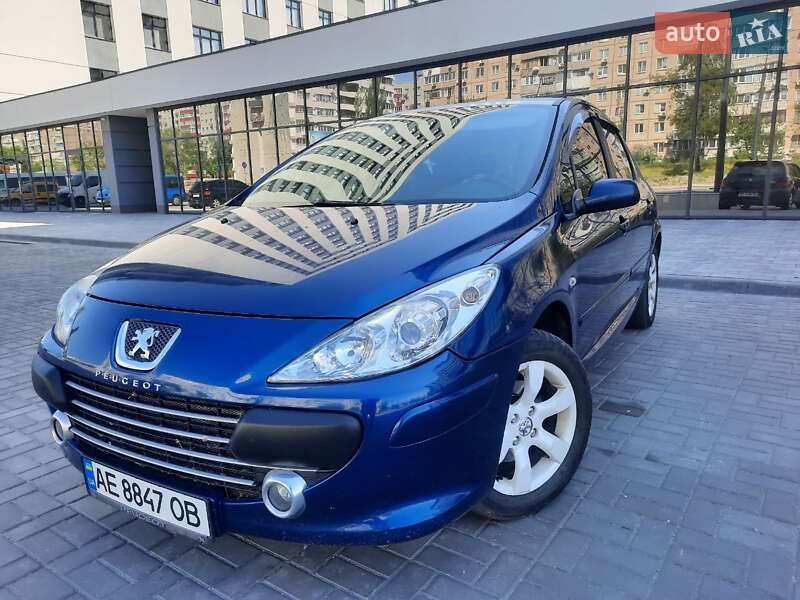 Хетчбек Peugeot 307 2005 в 