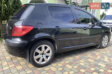 Хэтчбек Peugeot 307 2002 в 