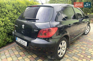 Хэтчбек Peugeot 307 2002 в 