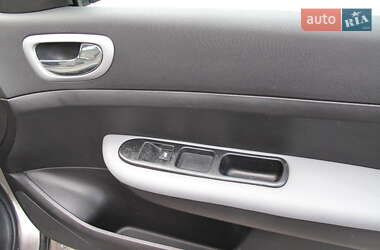 Универсал Peugeot 307 2003 в 