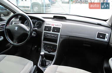 Универсал Peugeot 307 2003 в 