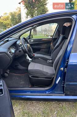 Хэтчбек Peugeot 307 2005 в 