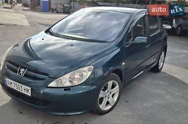 Хэтчбек Peugeot 307 2003 в  Хэтчбек Peugeot 307 2003 в