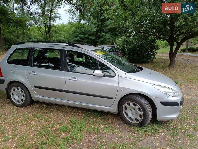 Универсал Peugeot 307 2007 в Новомосковске