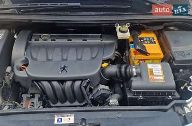 Хэтчбек Peugeot 307 2006 в 
