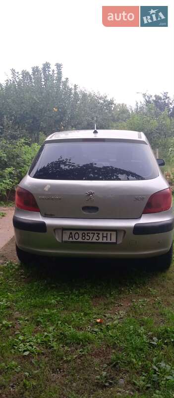 Хетчбек Peugeot 307 2001 в Ужгороді
