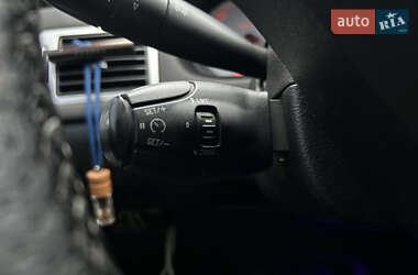 Универсал Peugeot 307 2006 в  фото 6 Универсал Peugeot 307 2006 в