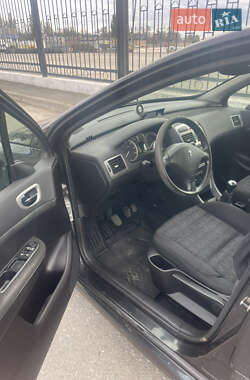 Хэтчбек Peugeot 307 2004 в Киеве