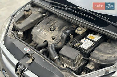 Универсал Peugeot 307 2003 в 