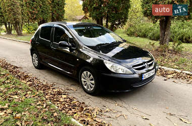 Хэтчбек Peugeot 307 2002 в Ровно