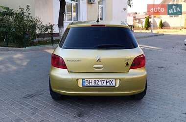 Хэтчбек Peugeot 307 2003 в  фото 7 Хэтчбек Peugeot 307 2003 в