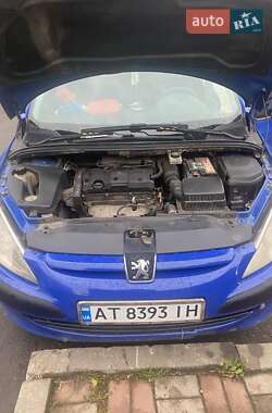 Хэтчбек Peugeot 307 2002 в 