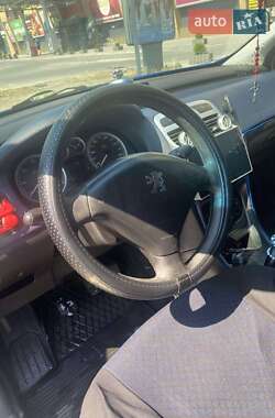 Хэтчбек Peugeot 307 2002 в 