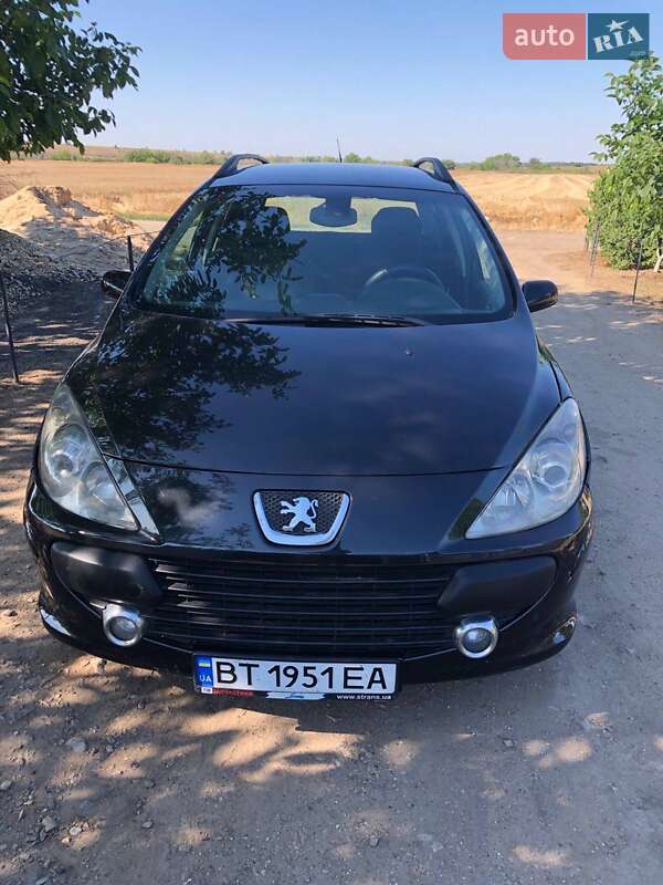 Универсал Peugeot 307 2007 в Великой Александровке
