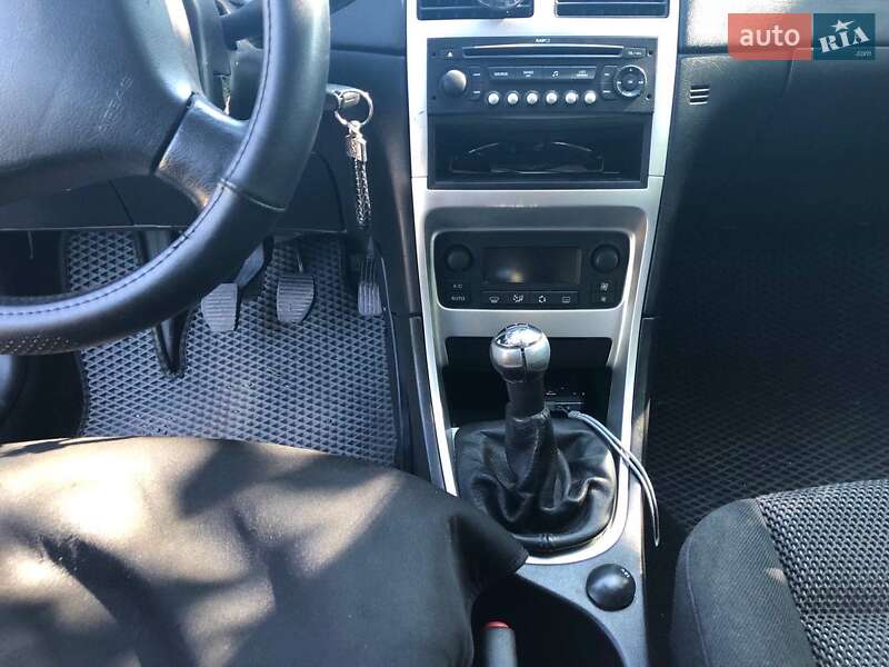 Универсал Peugeot 307 2007 в Великой Александровке