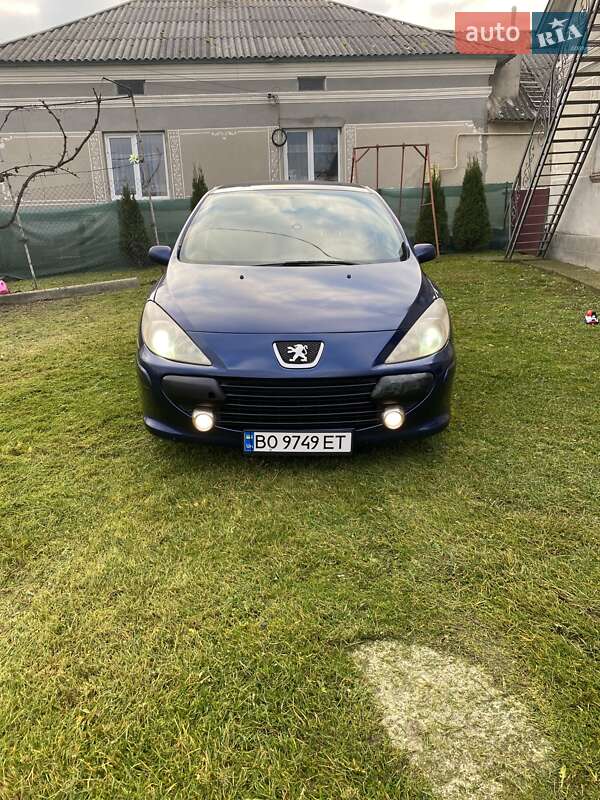 Хетчбек Peugeot 307 2005 в Почаєві