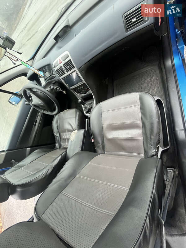 Хетчбек Peugeot 307 2003 в Полтаві