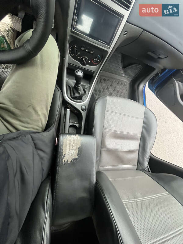 Хетчбек Peugeot 307 2003 в Полтаві