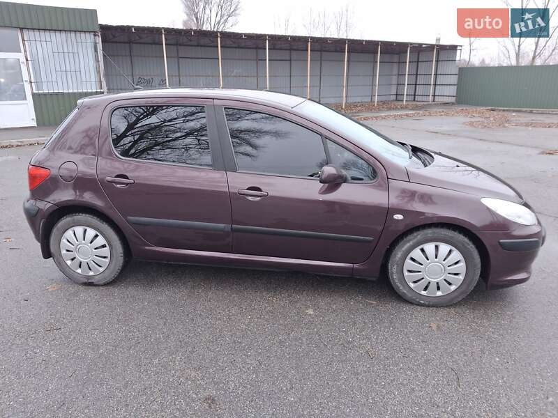 Хэтчбек Peugeot 307 2006 в Обухове