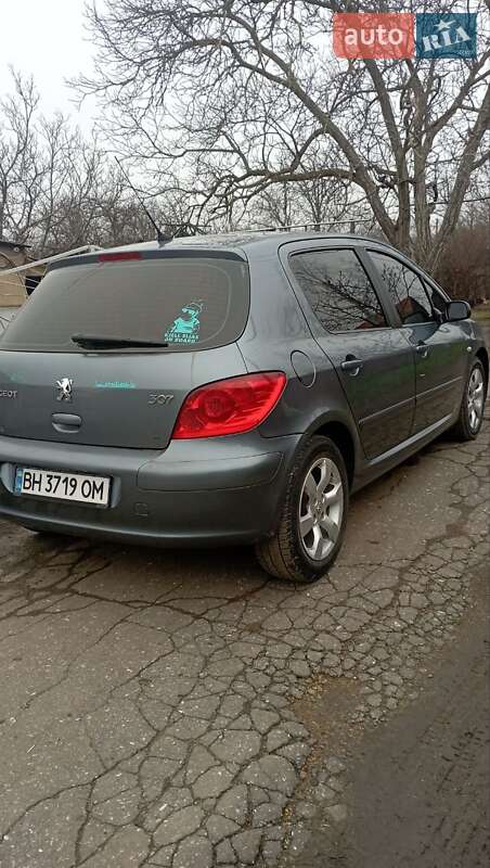 Хетчбек Peugeot 307 2006 в Вигоді