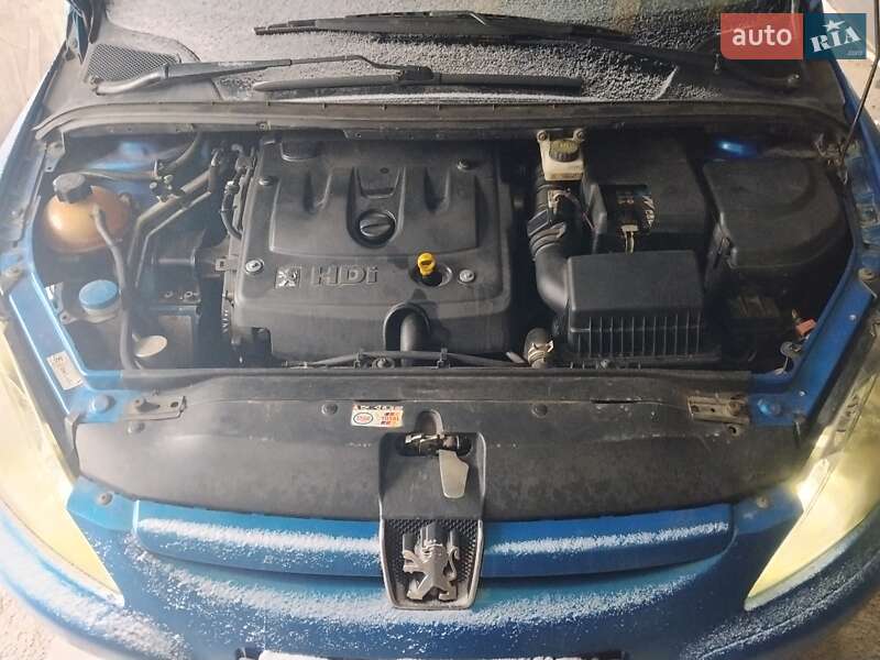 Универсал Peugeot 307 2003 в Калиновке