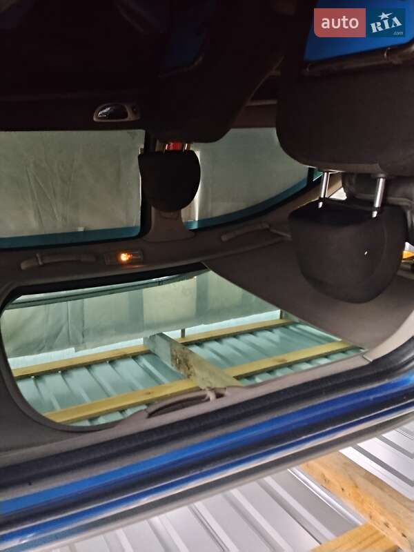 Универсал Peugeot 307 2003 в Калиновке