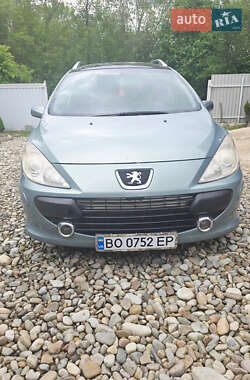 Универсал Peugeot 307 2005 в Отынии