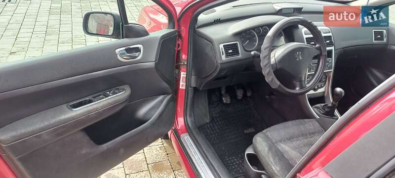 Хэтчбек Peugeot 307 2004 в Ужгороде
